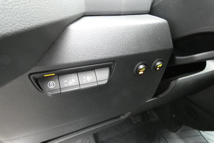 Hvid Renault Master V T35 fra 2026
