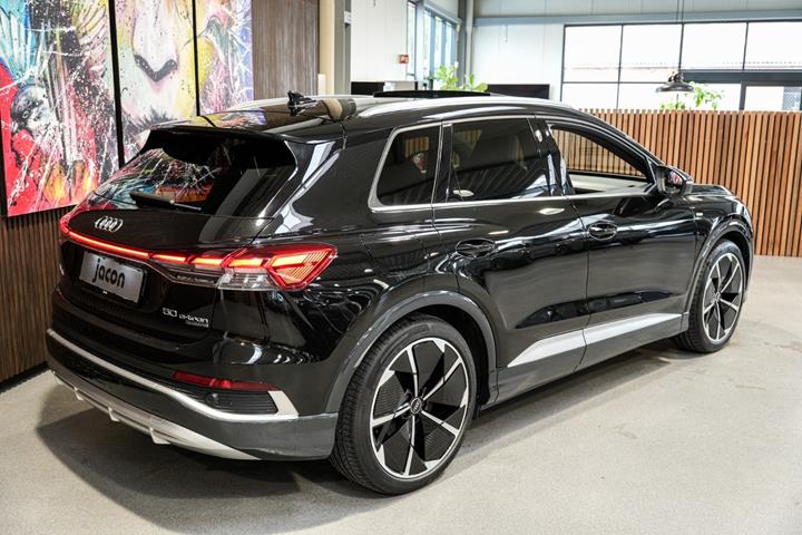 Sort Audi Q4 e-tron fra 2021