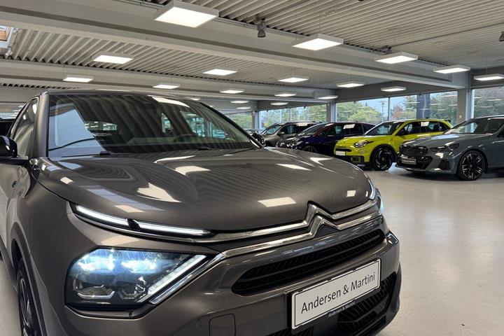 Grå Citroën ë-C4 fra 2022