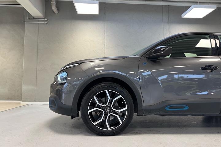 Grå Citroën ë-C4 fra 2022