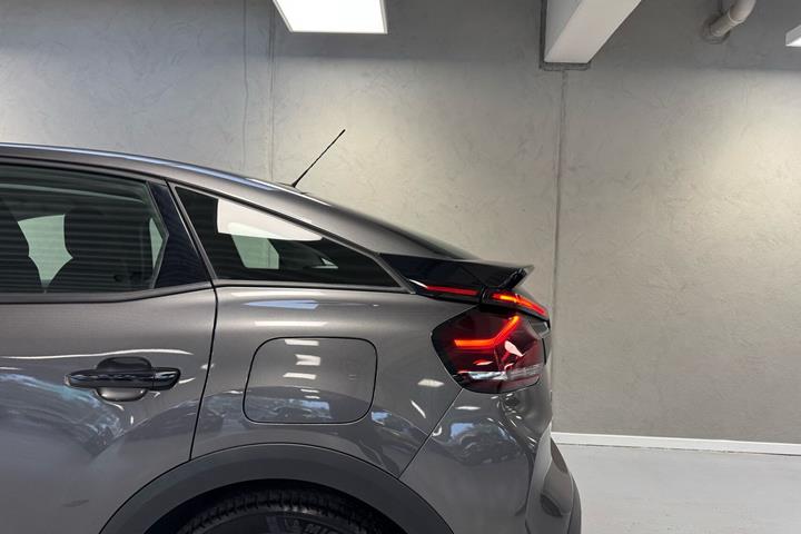 Grå Citroën ë-C4 fra 2022
