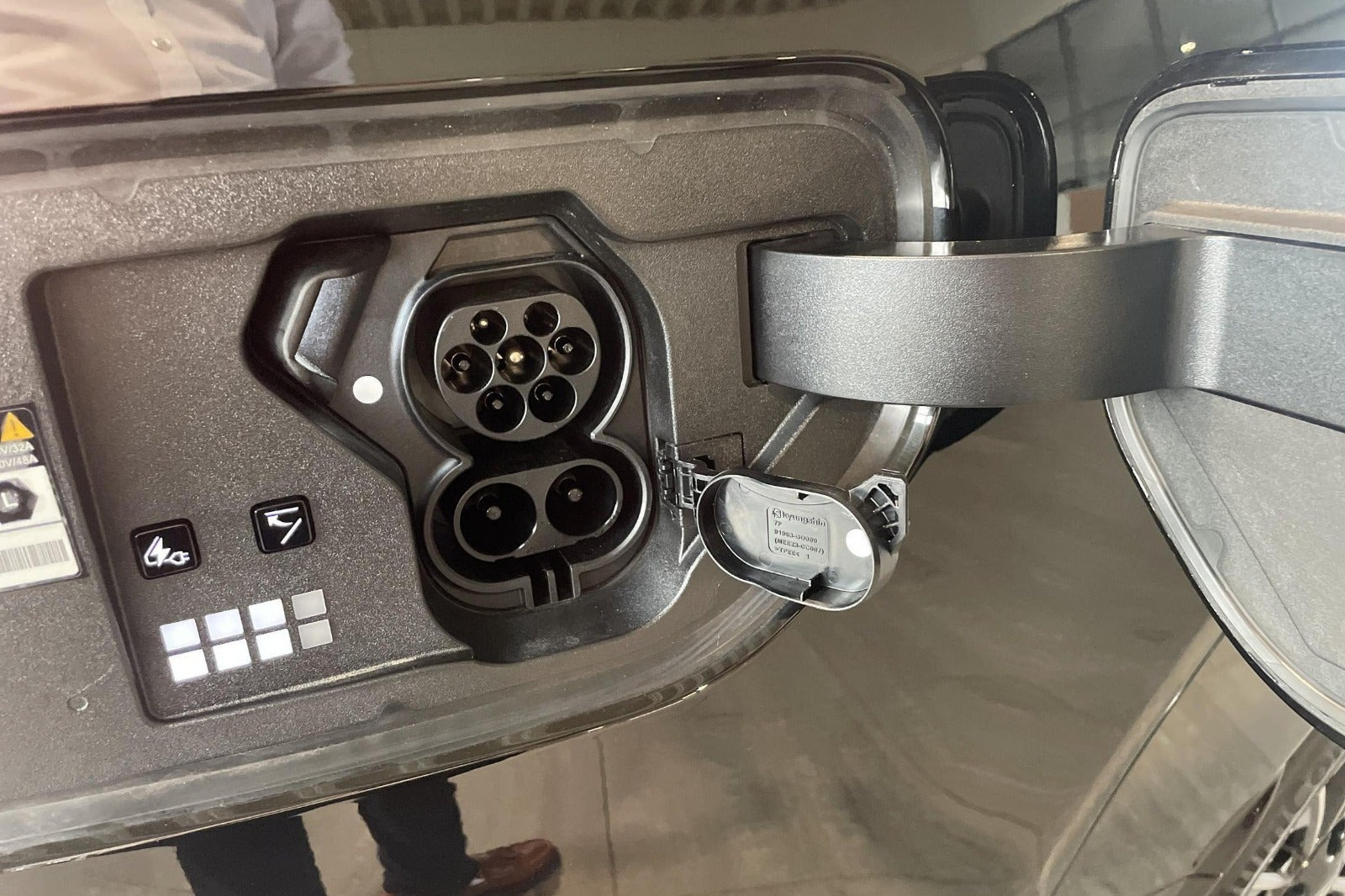 Sort Hyundai Ioniq 9 fra 2026