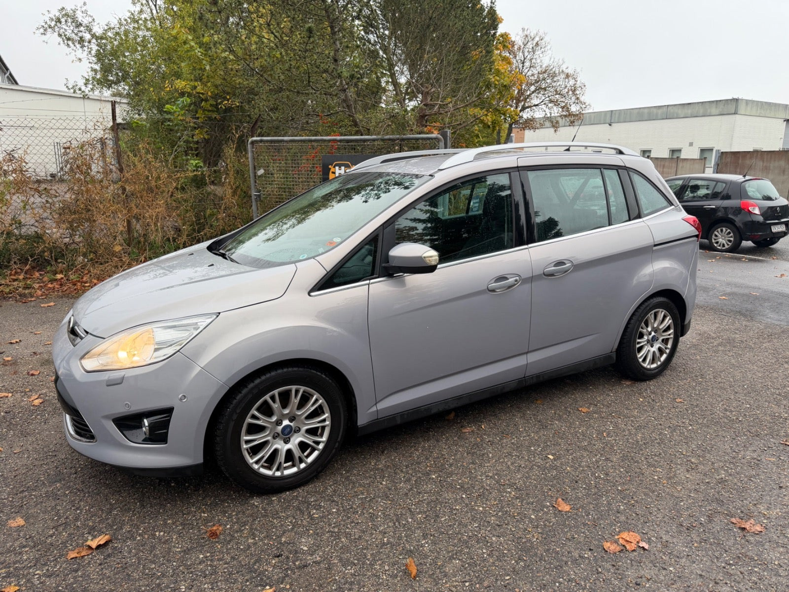 undefined Ford Grand C-Max fra 2011