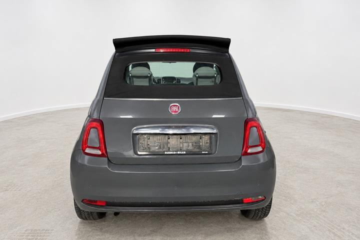Grå Fiat 500C fra 2015