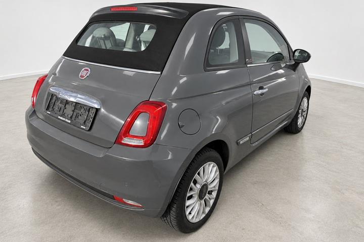 Grå Fiat 500C fra 2015