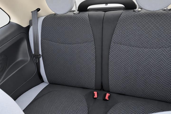 Grå Fiat 500C fra 2015