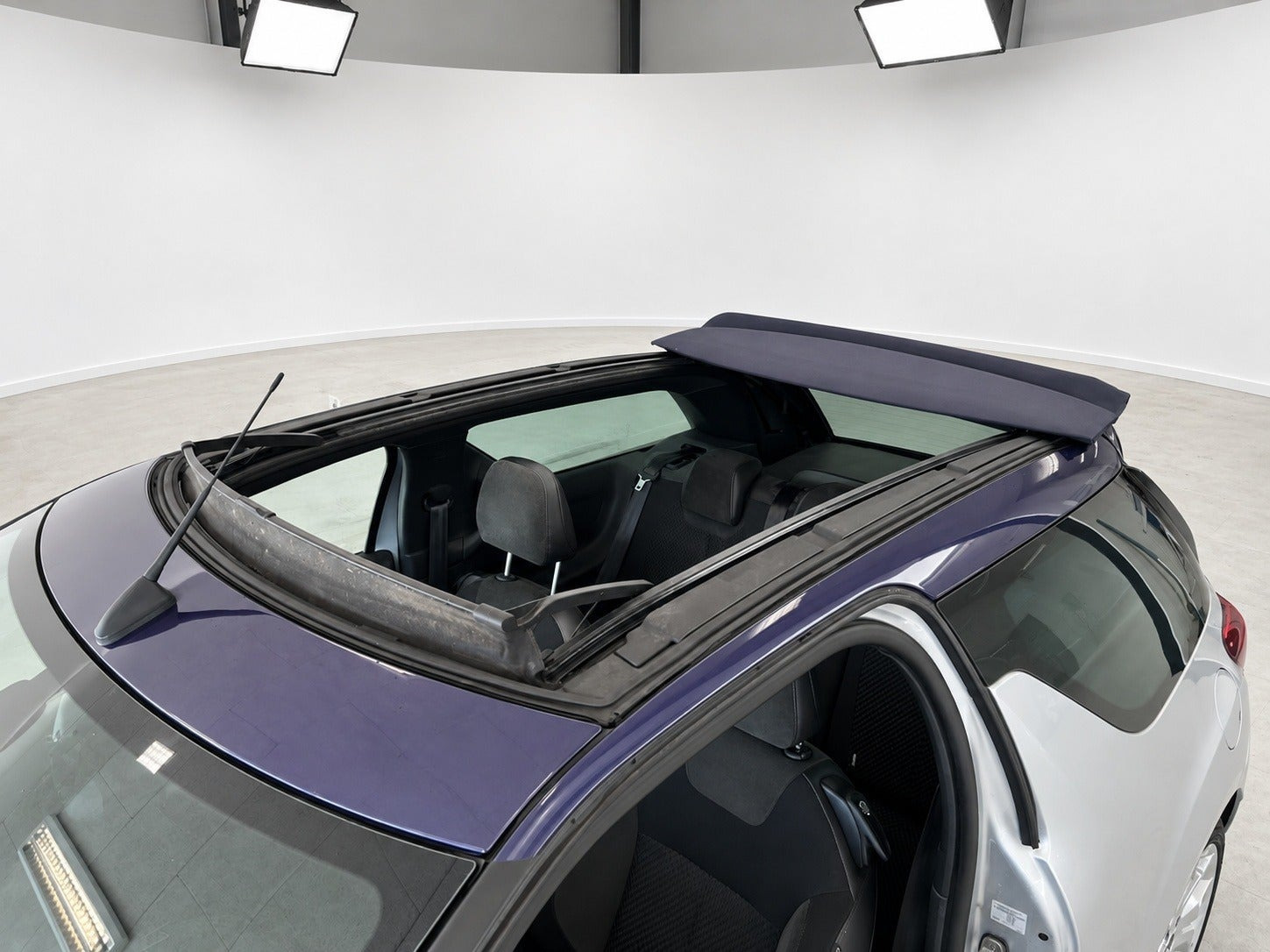 Grå Citroën DS3 fra 2013