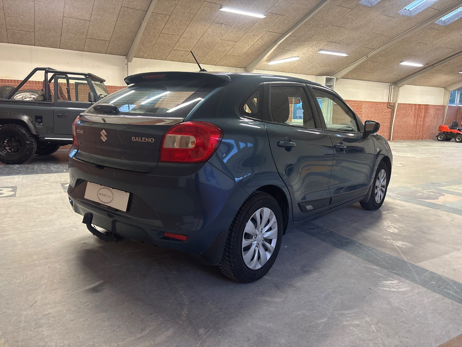 Blå Suzuki Baleno fra 2016