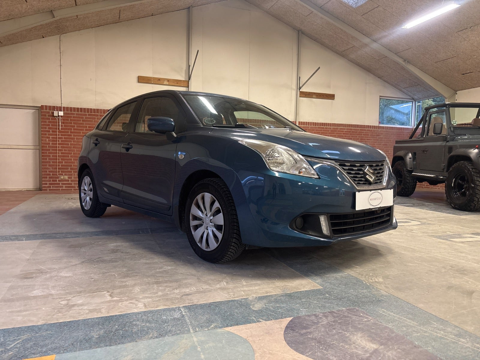 Blå Suzuki Baleno fra 2016