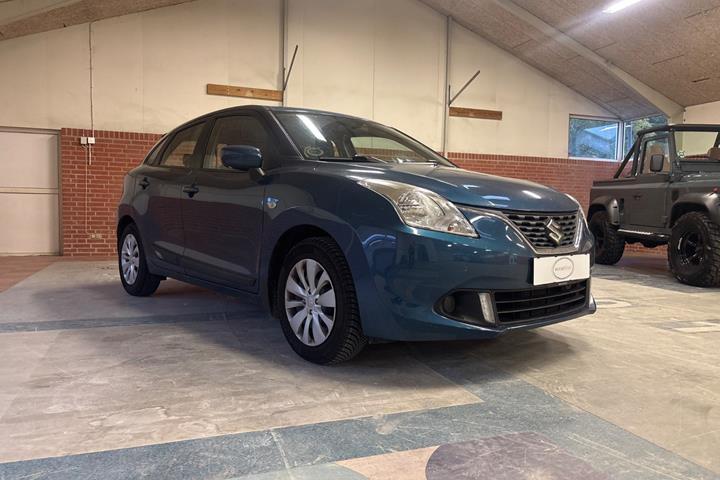 Blå Suzuki Baleno fra 2016