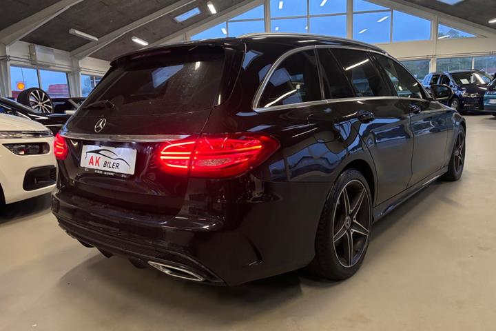 Sort Mercedes C220 d fra 2018