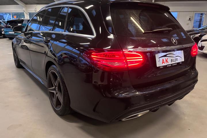 Sort Mercedes C220 d fra 2018