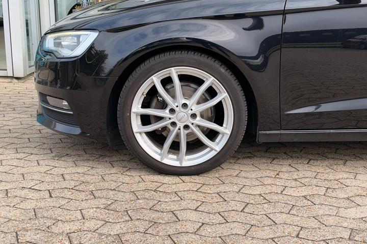 Sort Audi A3 fra 2014
