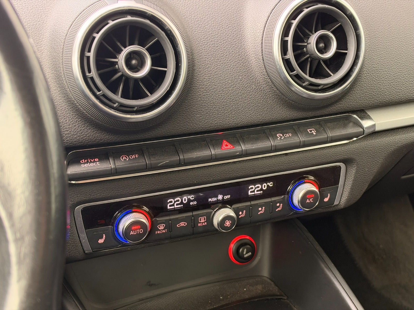 Sort Audi A3 fra 2014