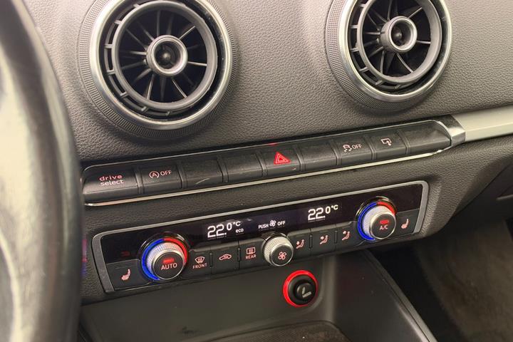 Sort Audi A3 fra 2014