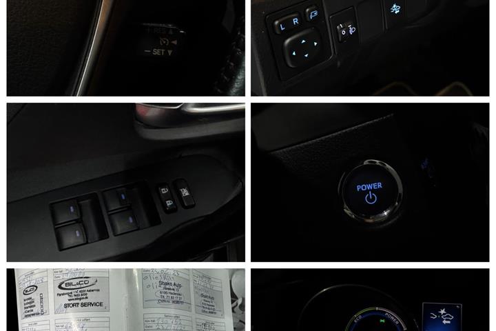 Grå Toyota Auris fra 2015