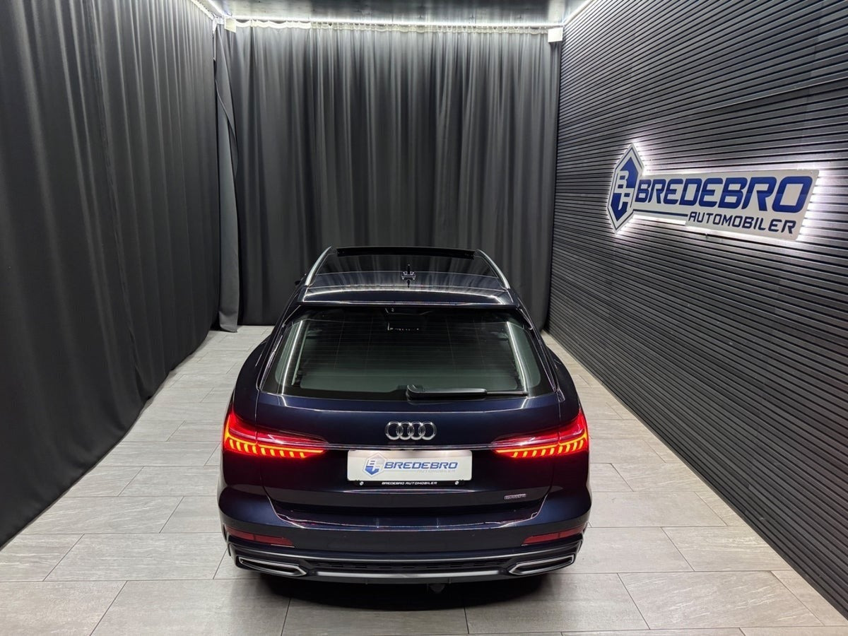 Blå Audi A6 fra 2018