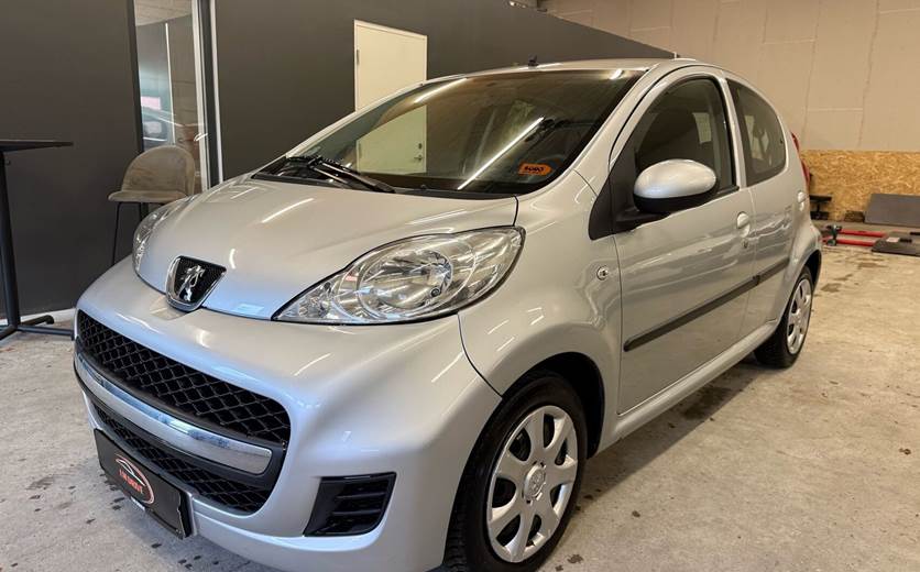 Peugeot 107 1,0 Cool 68HK 5d