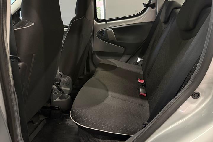 undefined Peugeot 107 fra 2010