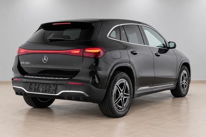 Sort Mercedes EQA250+ fra 2026
