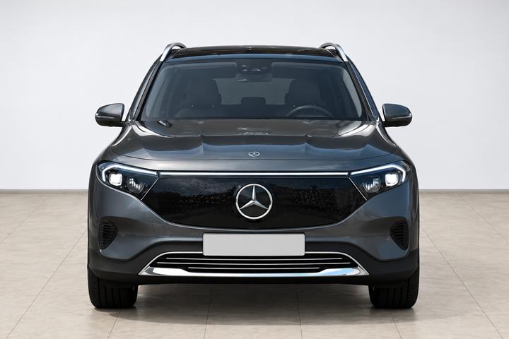 Grå Mercedes EQB250+ fra 2025