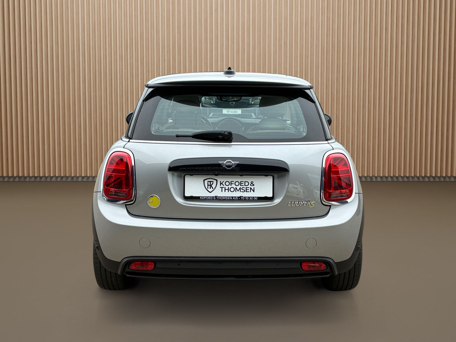 Grå Mini Cooper fra 2023