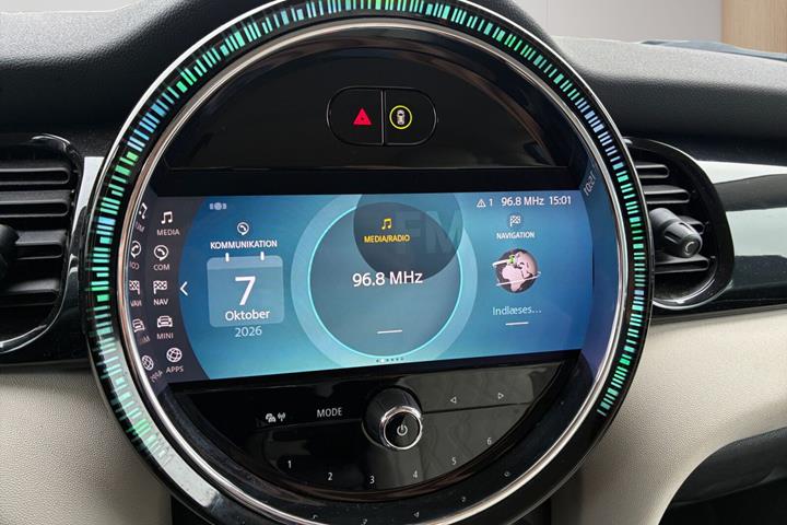 Grå Mini Cooper fra 2023
