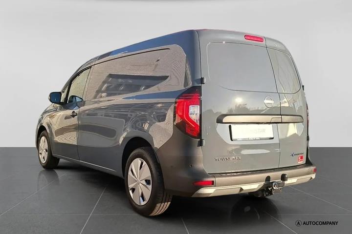 Grå Nissan Townstar fra 2025