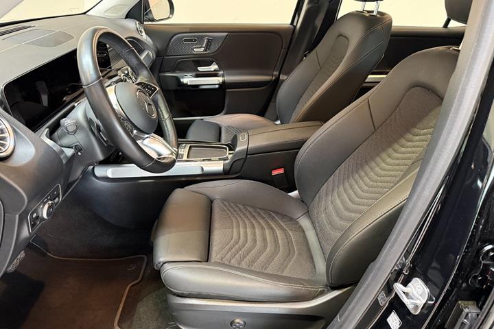 undefined Mercedes EQB300 fra 2024