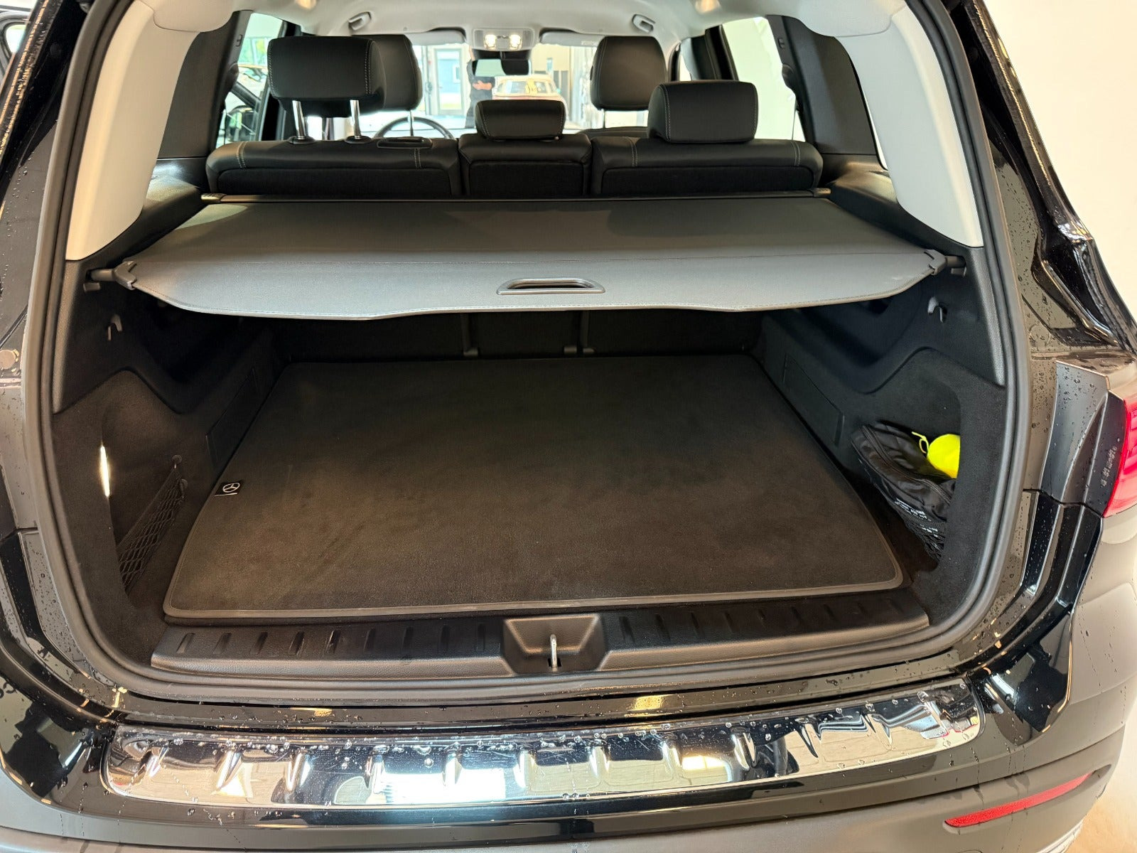 undefined Mercedes EQB300 fra 2024
