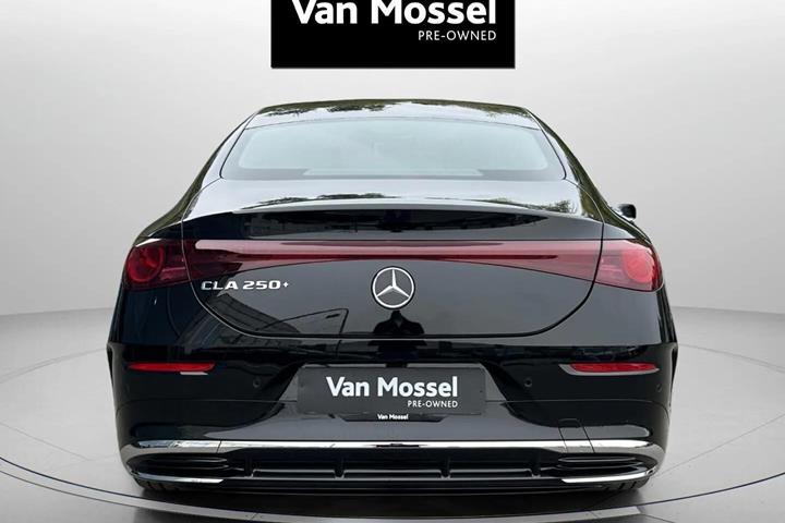 Sort Mercedes CLA250+ fra 2026