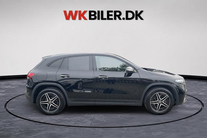 Sort Mercedes EQA250+ fra 2023