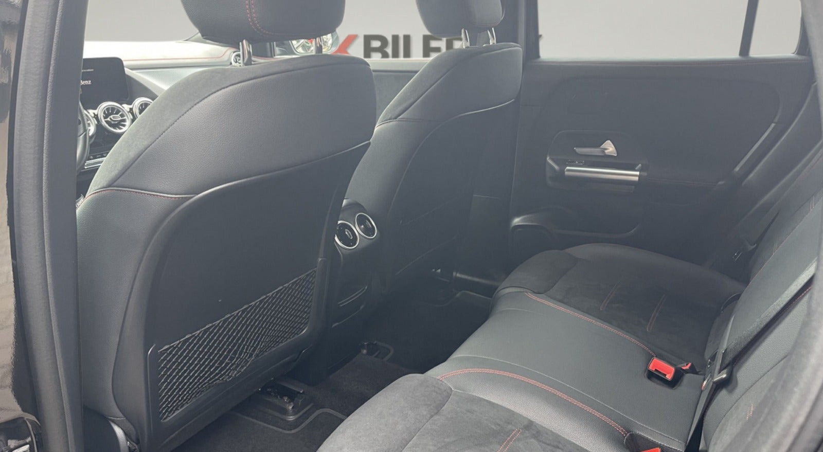 Sort Mercedes EQA250+ fra 2023