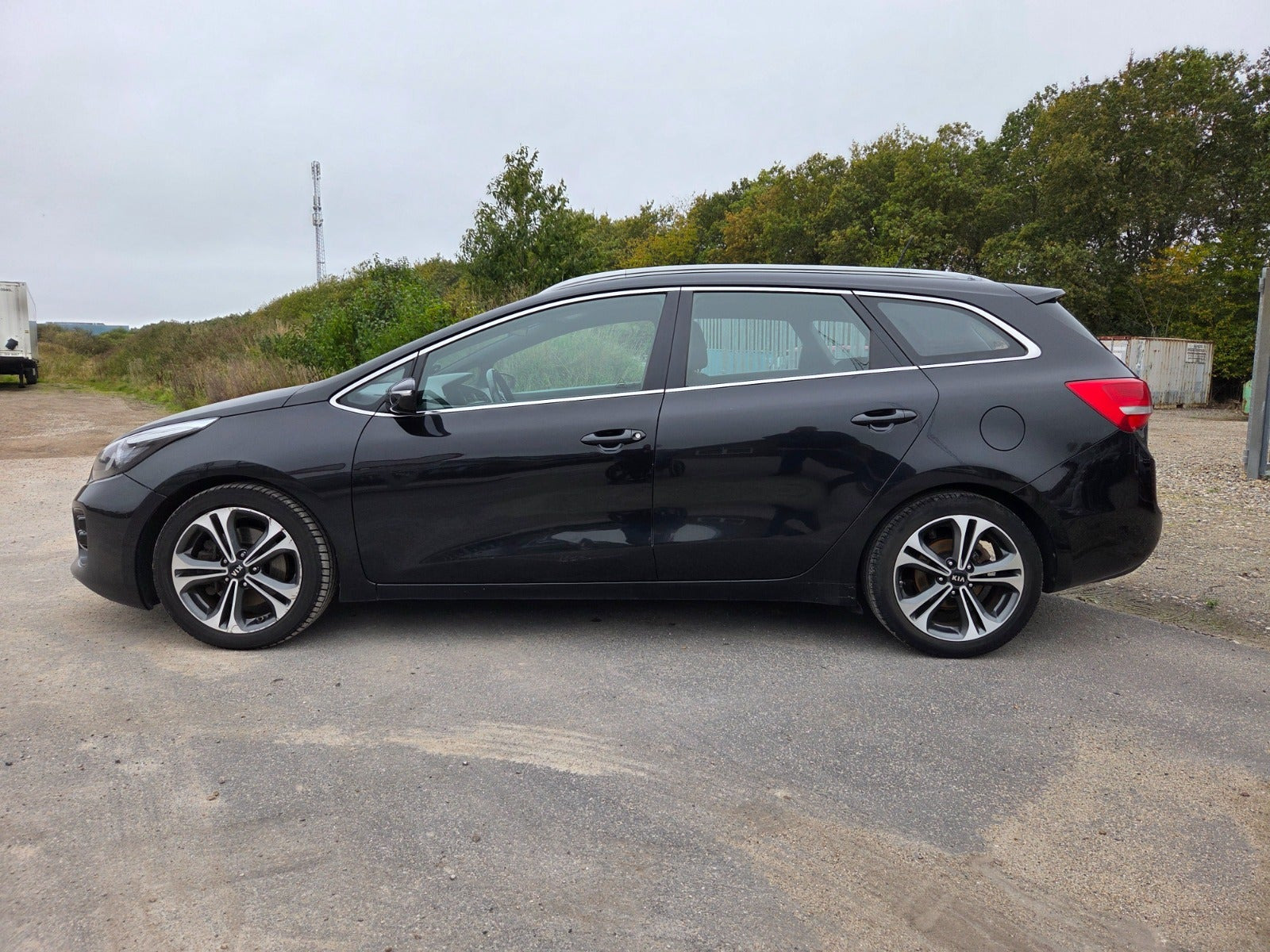 Sort Kia Ceed fra 2016