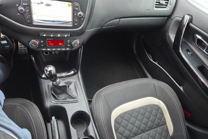 Sort Kia Ceed fra 2016