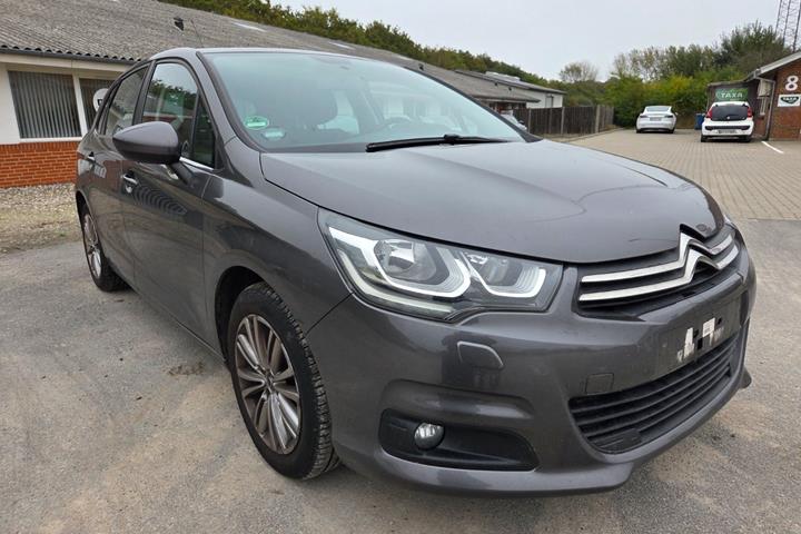Grå Citroën C4 fra 2017