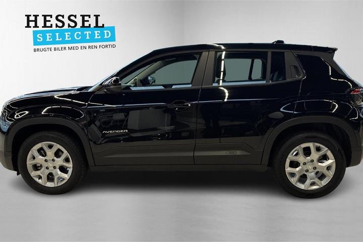 Hvid Jeep Avenger fra 2025