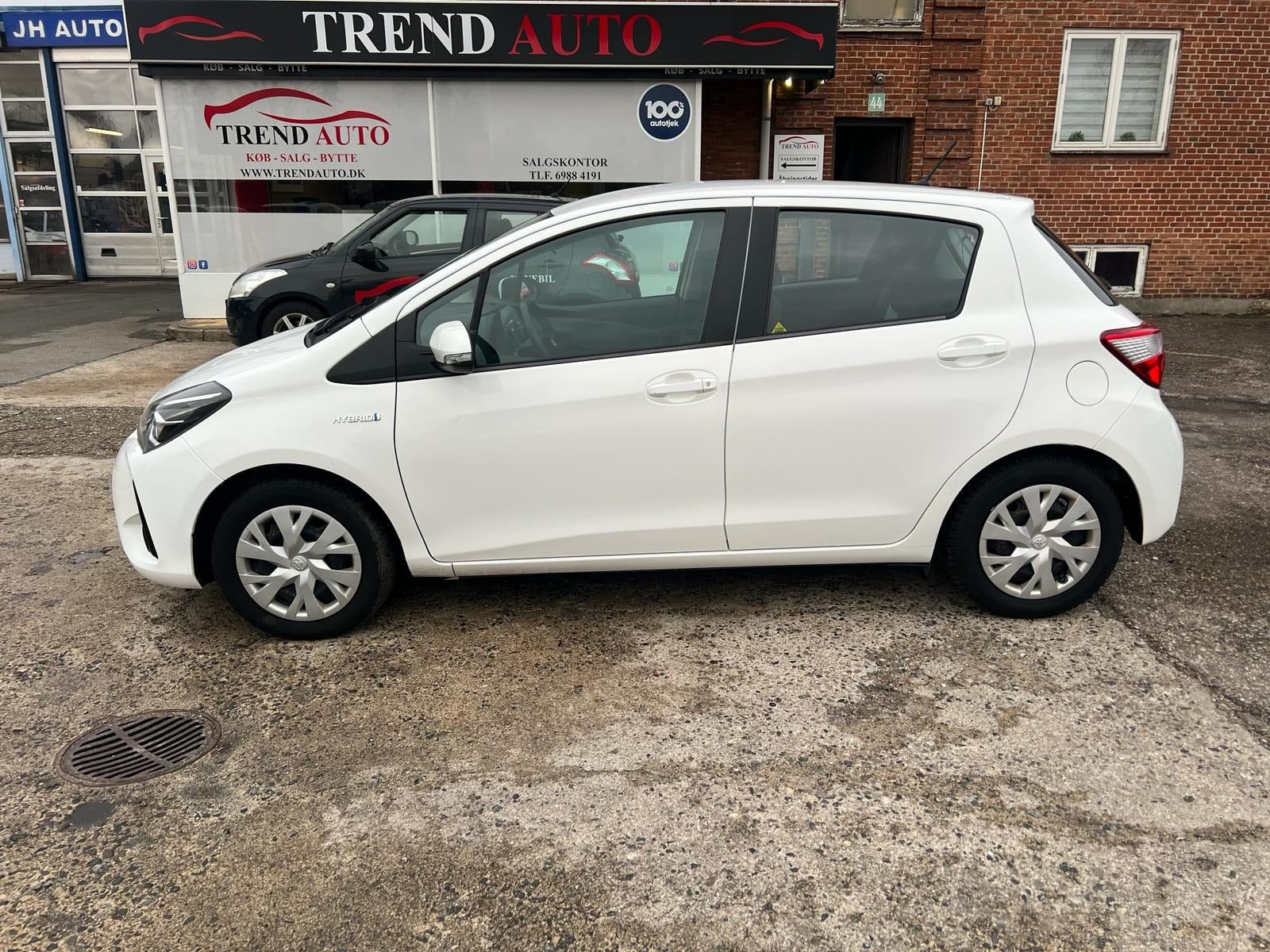 Hvid Toyota Yaris fra 2018