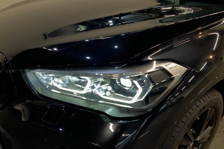 Sort BMW X1 fra 2021