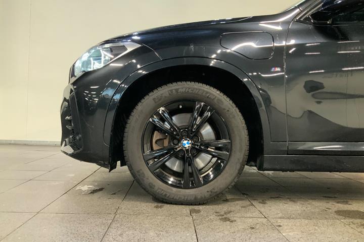 Sort BMW X1 fra 2021