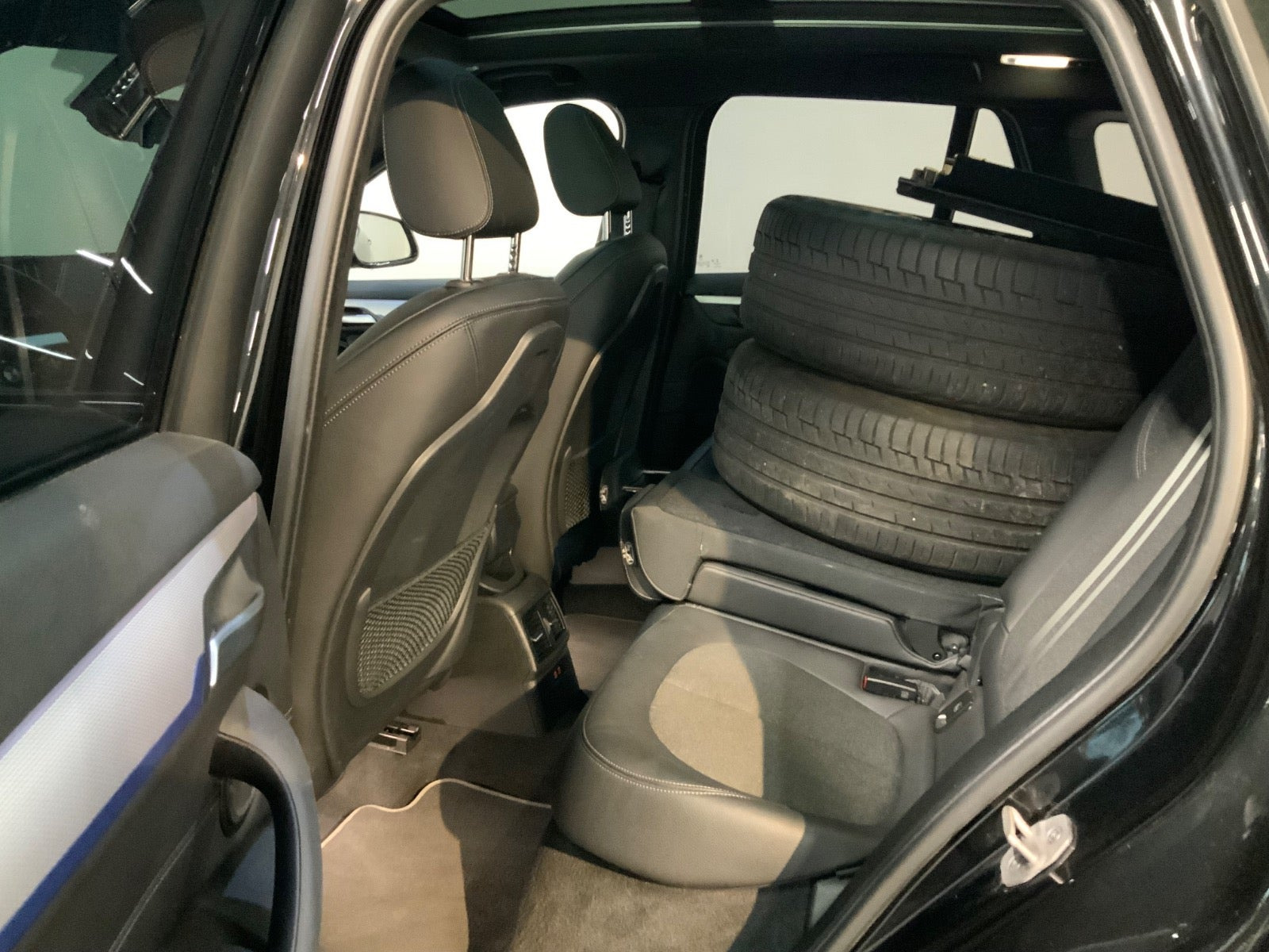 Sort BMW X1 fra 2021
