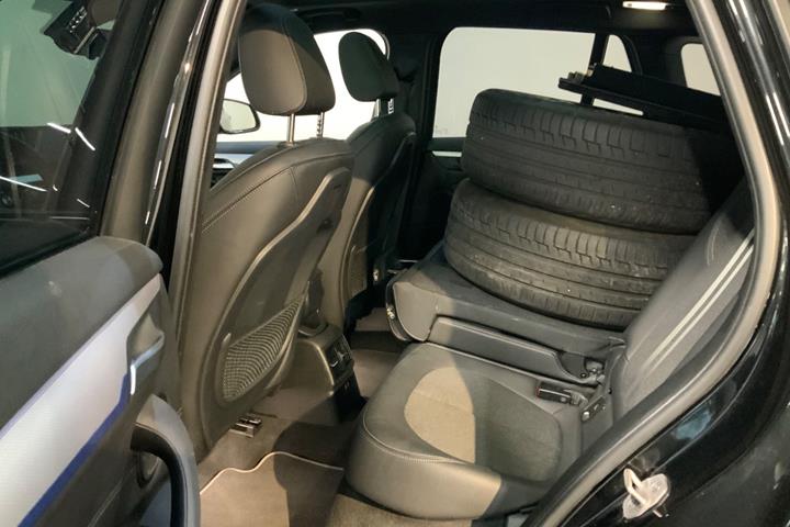 Sort BMW X1 fra 2021