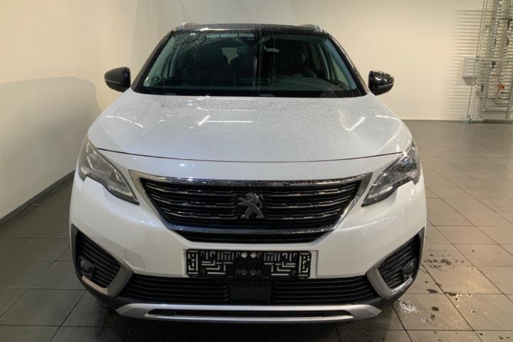 Hvid Peugeot 5008 fra 2019