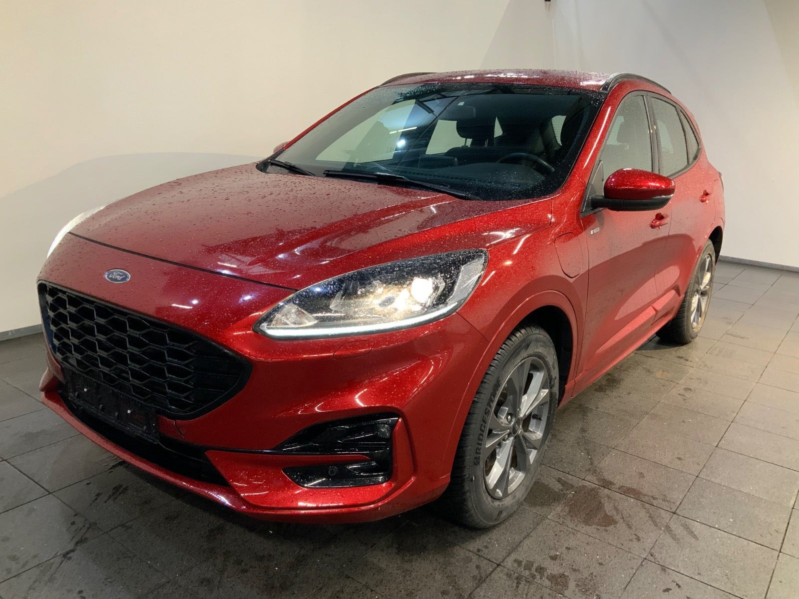 Ford Kuga 2,5 PHEV ST-Line CVT
