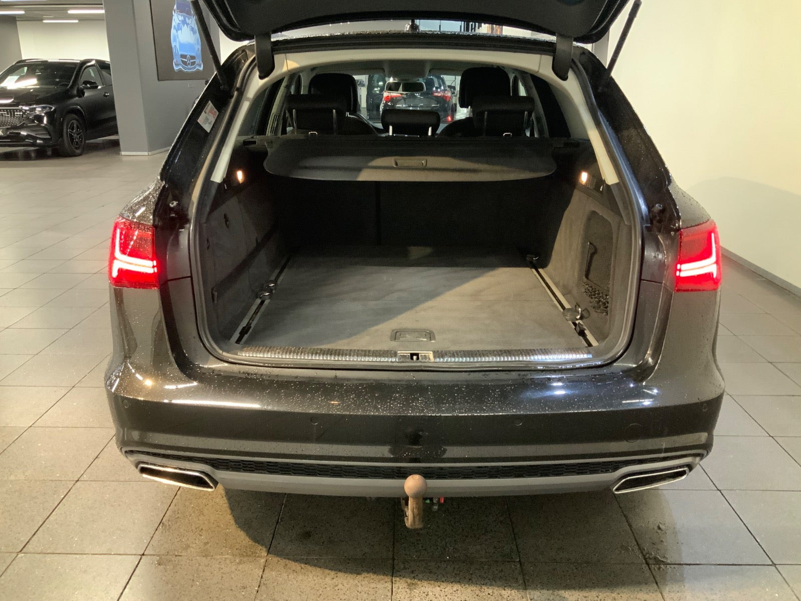 Sort Audi A6 fra 2016