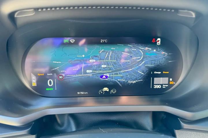 Sort Polestar 2 fra 2023