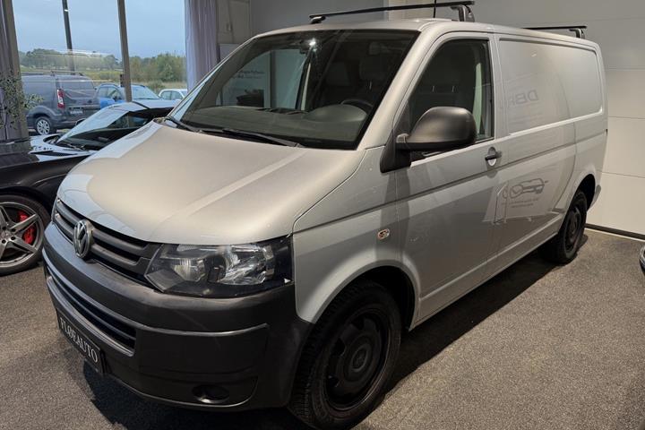 Sølv VW Transporter fra 2015