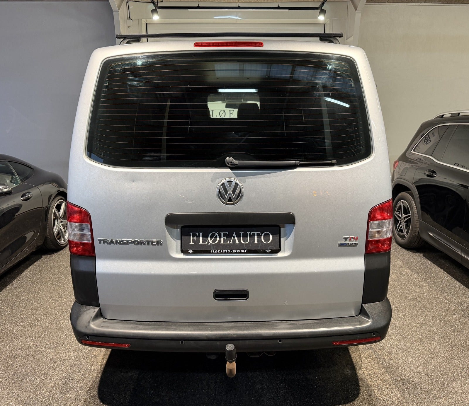 Sølv VW Transporter fra 2015
