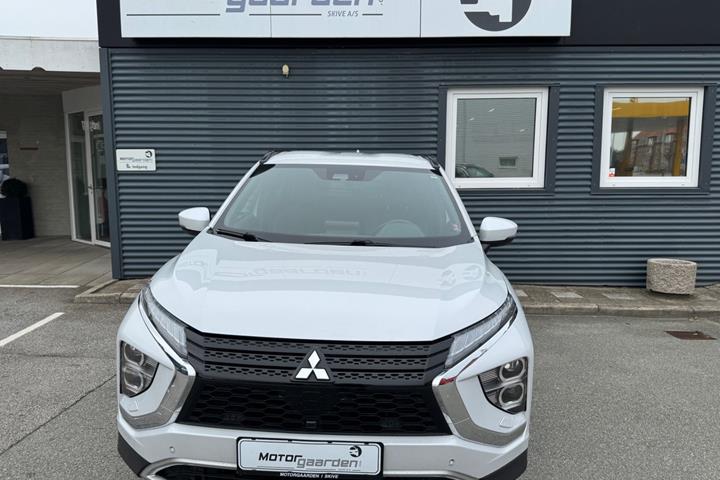 Hvid Mitsubishi Eclipse Cross fra 2021