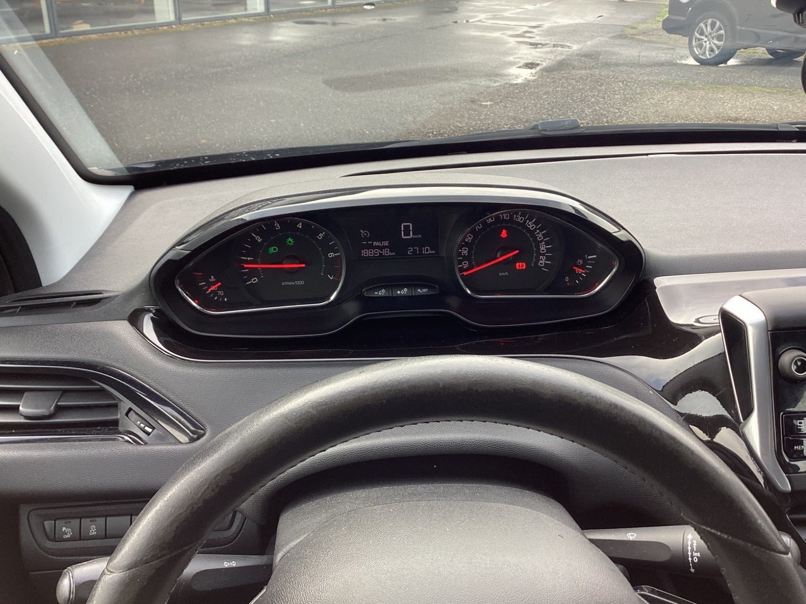 undefined Peugeot 208 fra 2013